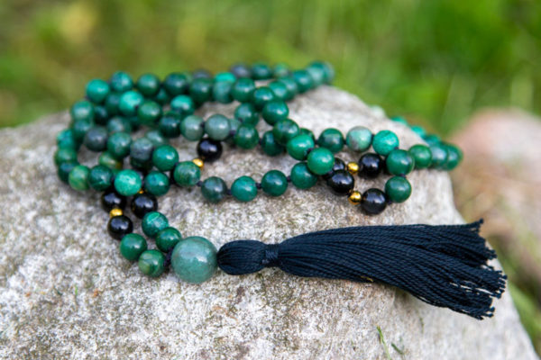 Mala med afrikansk jade og sort obsidian