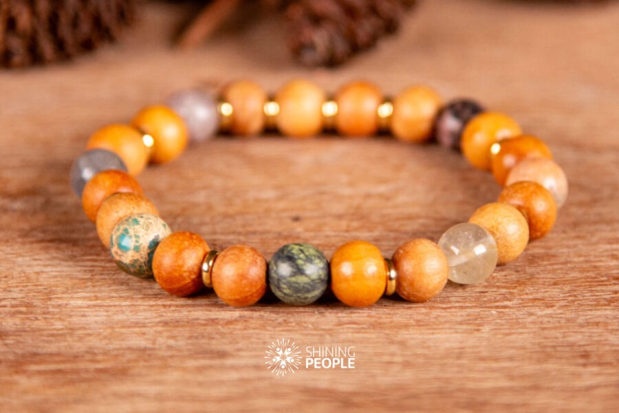 Chakra armbånd med blide farver forgyldt